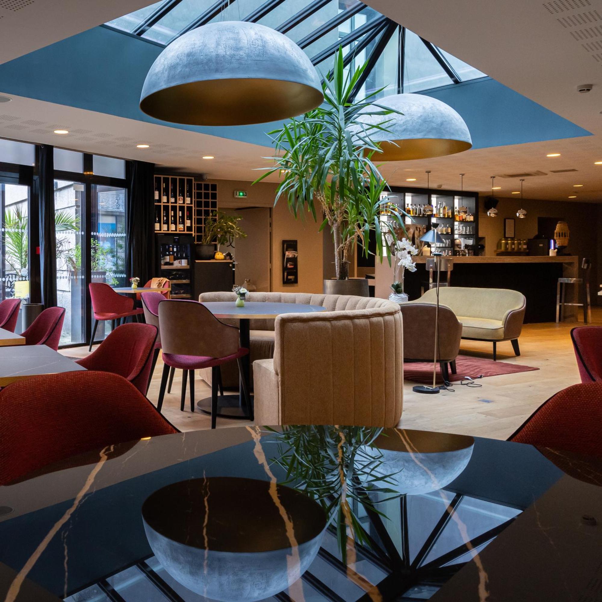 Edgar & - Table Gastronomique Hotel 4*